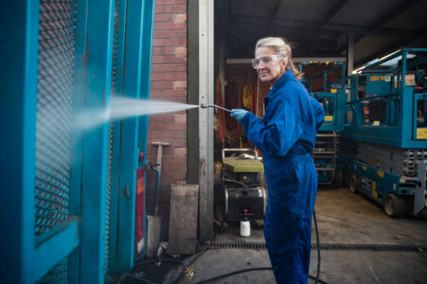Best Oil Spill Cleanup  in Long Beach, CA